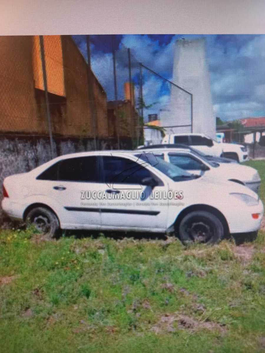 LOTE 001 - ford focus