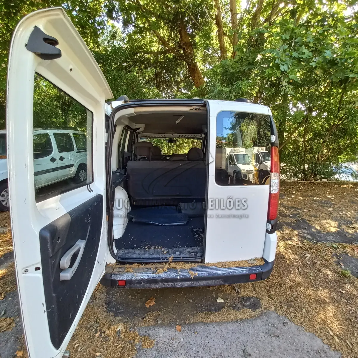 LOTE 004 - FIAT DOBLO IRN 6H05