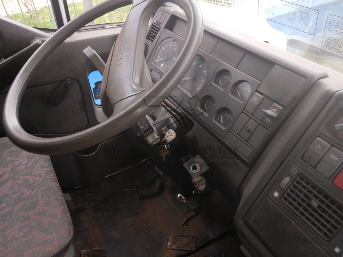 LOTE 020 - VEICULO CAMINHAO IVECO - IRP9516