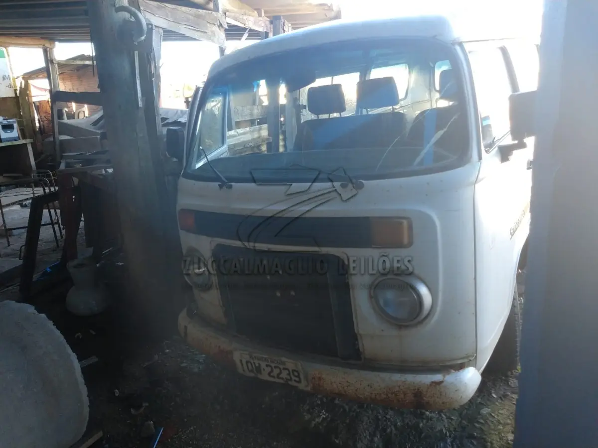 LOTE 017 - KOMBI IQW2239