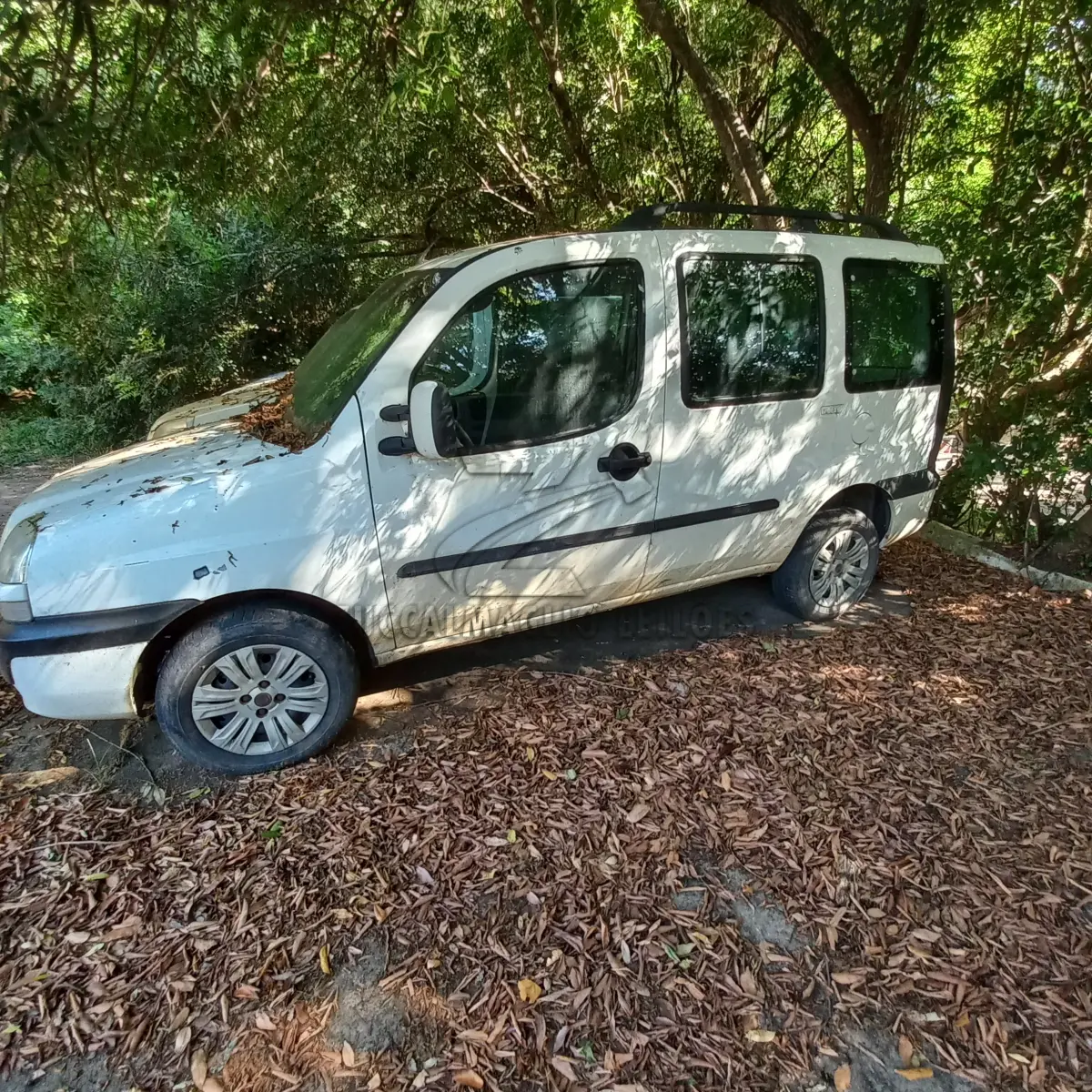 LOTE 003 - FIAT DOBLO IPL 8828