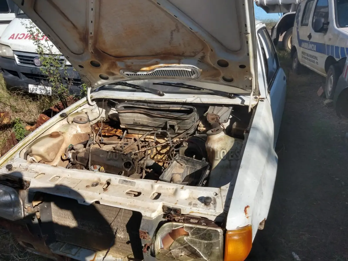 LOTE 015 - FORD ESCORT