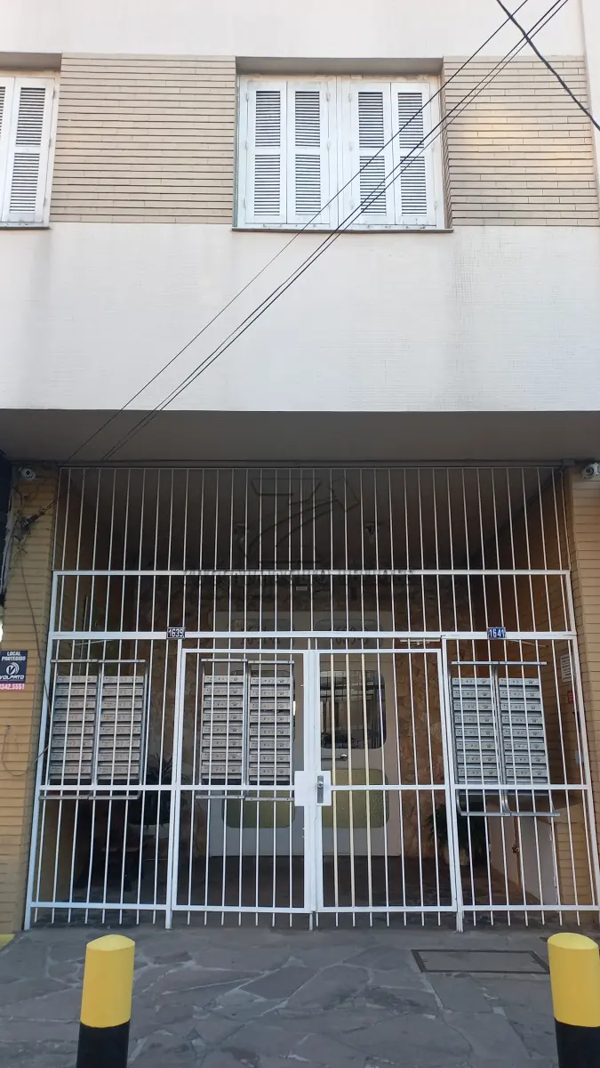 LOTE 001 - apartamento dois quartos com elevador na Av. Beijamin Constant , 1639/502-B