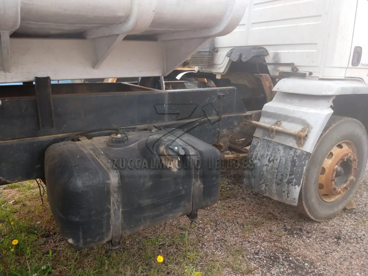 LOTE 030 - caminhao MB Bens 1420 ILS 4560