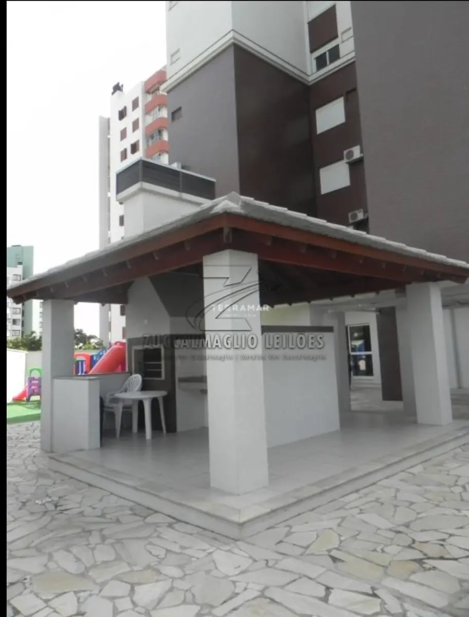 LOTE 001 - apartamento dois boxes e depósito