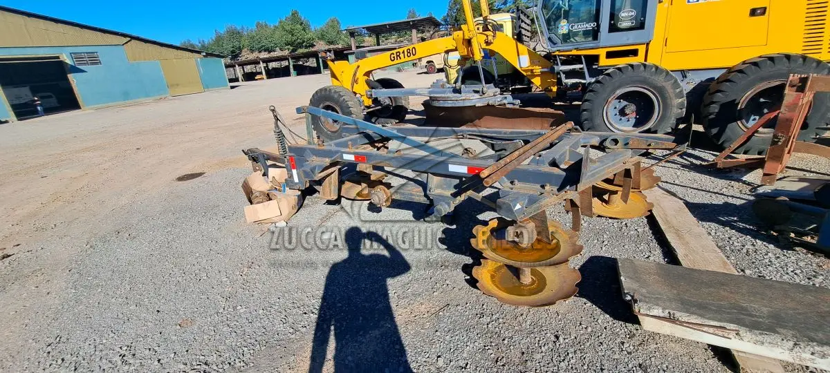 LOTE 009