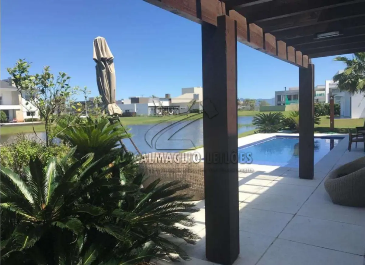 LOTE 001 - residência de alto padrão de luxo  no condomínio Enserada Lagos de Xangri-la , lote E 40 e E 41  com area real privativa de 974,74m2