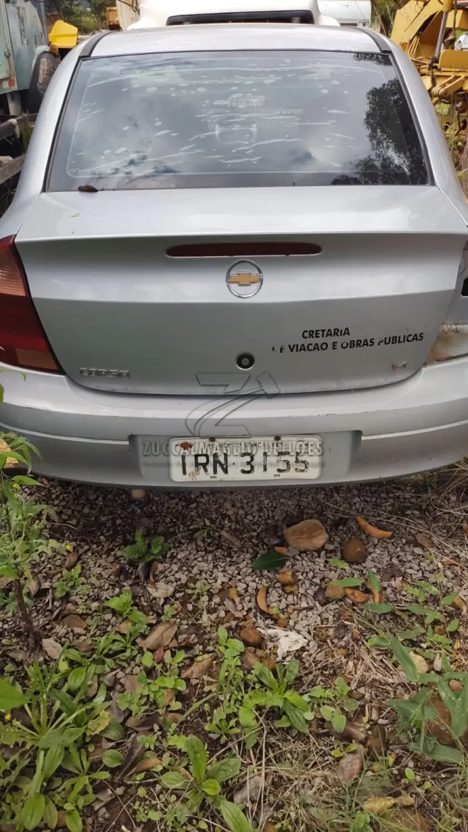 LOTE 012 - AUTOMOVEL Corsa Sedam Premium 1.4 - marca GM  IRN-3155