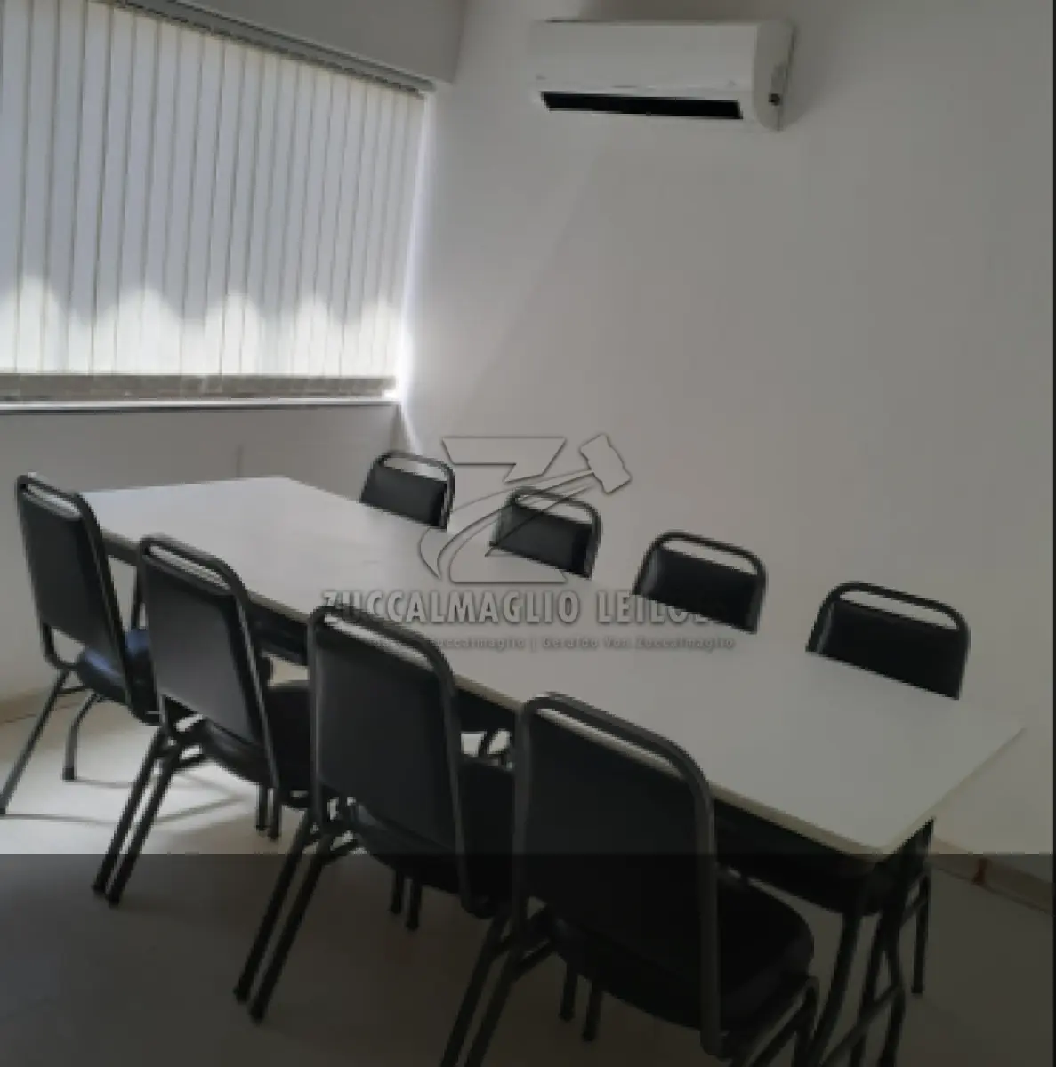 LOTE 001 - APARTAMENTO 201 - EDIFICIO COLLINS - AREA privativa 38,95 M2 (1 dormitorio, banheiro social, sala e  cozinha)