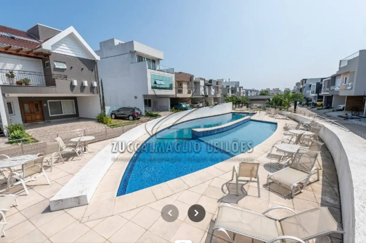 LOTE 002 - RESIDENCIA FAMILIAR COM 206 M2 - PORTO ALEGRE ( 1 suite + 2 dormitorios,  2 salas, garagem 3 carros)s
