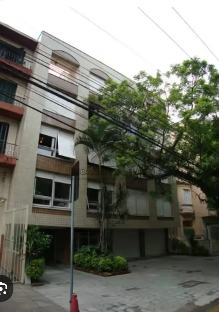 LOTE 001 - vaga de esatcionamento nr. 4, na Rua Ramiro Barcelos nr. 1876, do Condomínio Edificio Porto Belo
