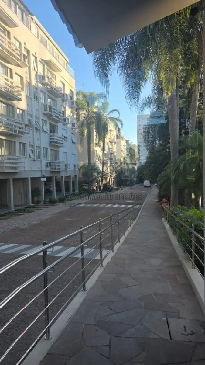 LOTE 534 - apartamento DESOCUPADO na Avenida Jão Wallig, 697, apto 403,  bloco 5, com 77,19m2, com tres dormitórios