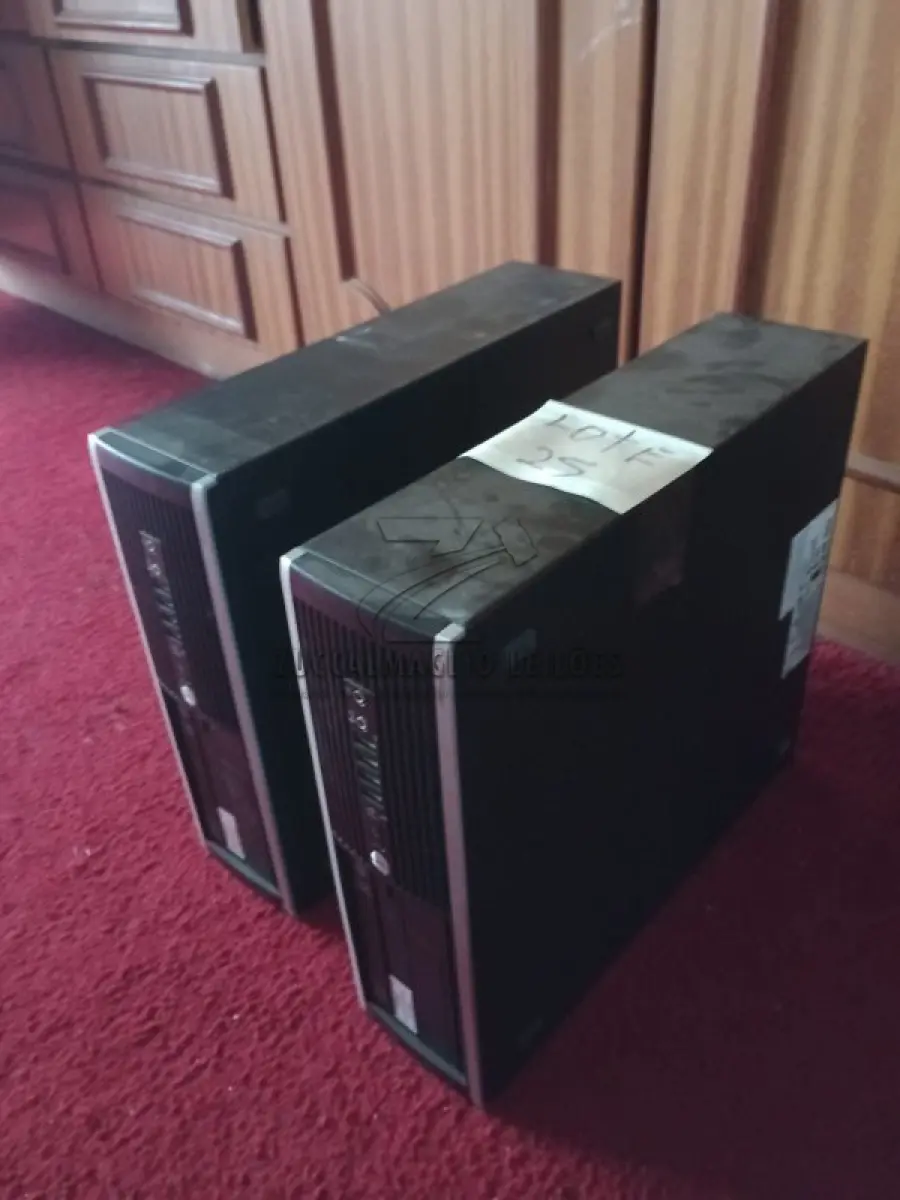 LOTE 025 - computador Desktop HP Compaq 8200
