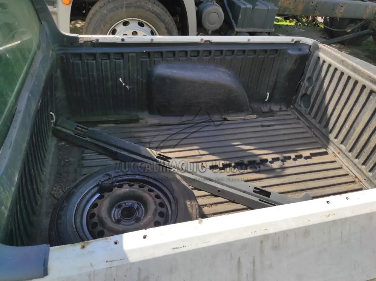LOTE 006 - VOLKSWAGEN SAVEIRO