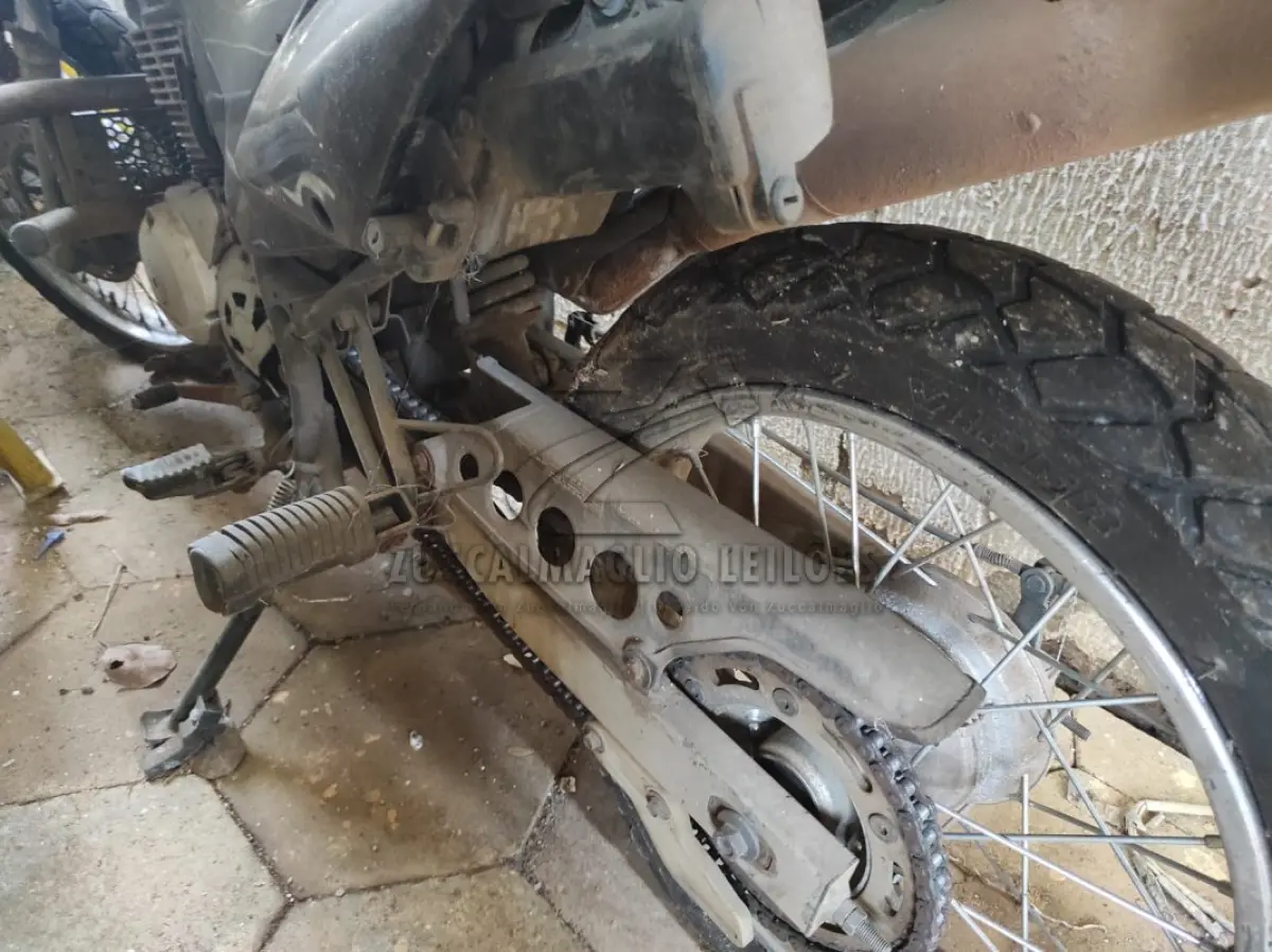 LOTE 008 - MOTOCICLETA HONDA BROS MKR 0133