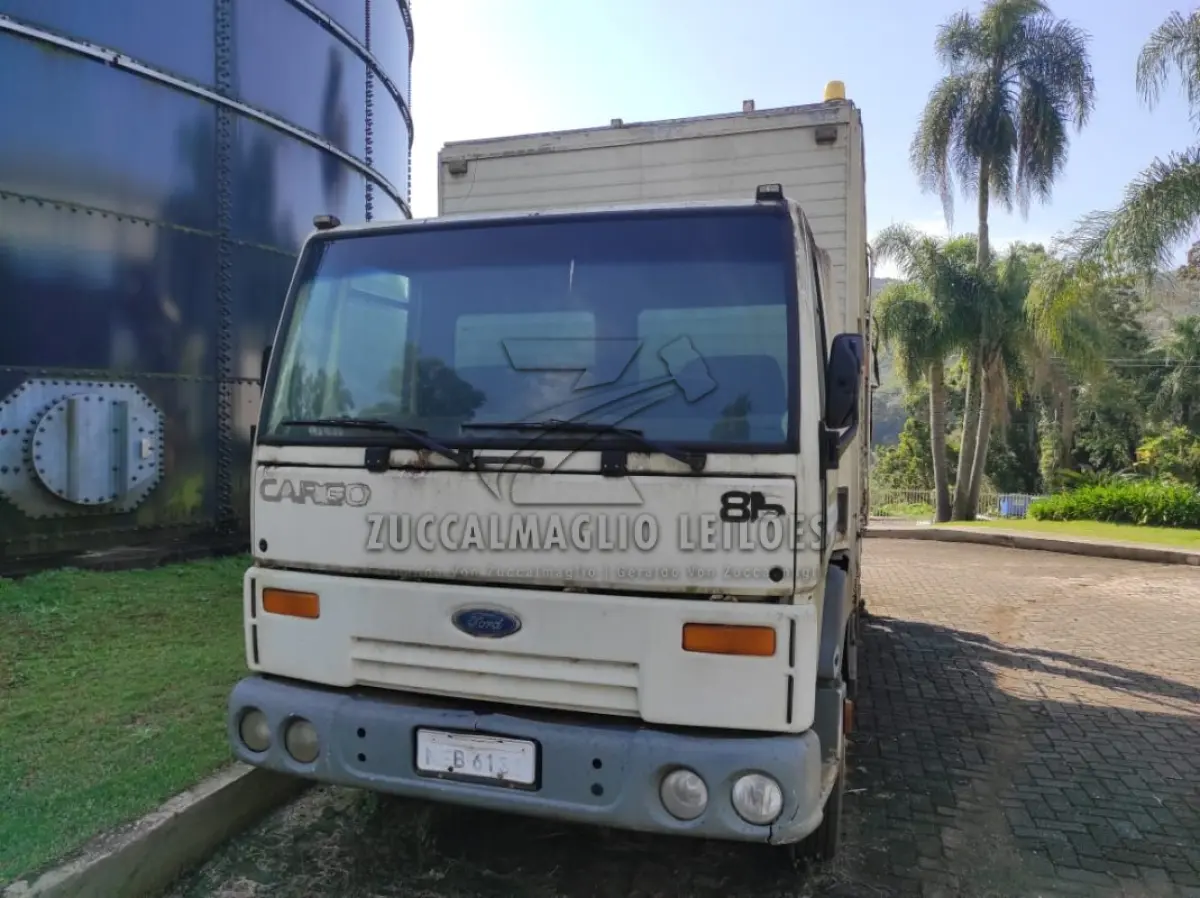 LOTE 003 - CAMINHAO FORD CARGO -EQUIPAMENTOS