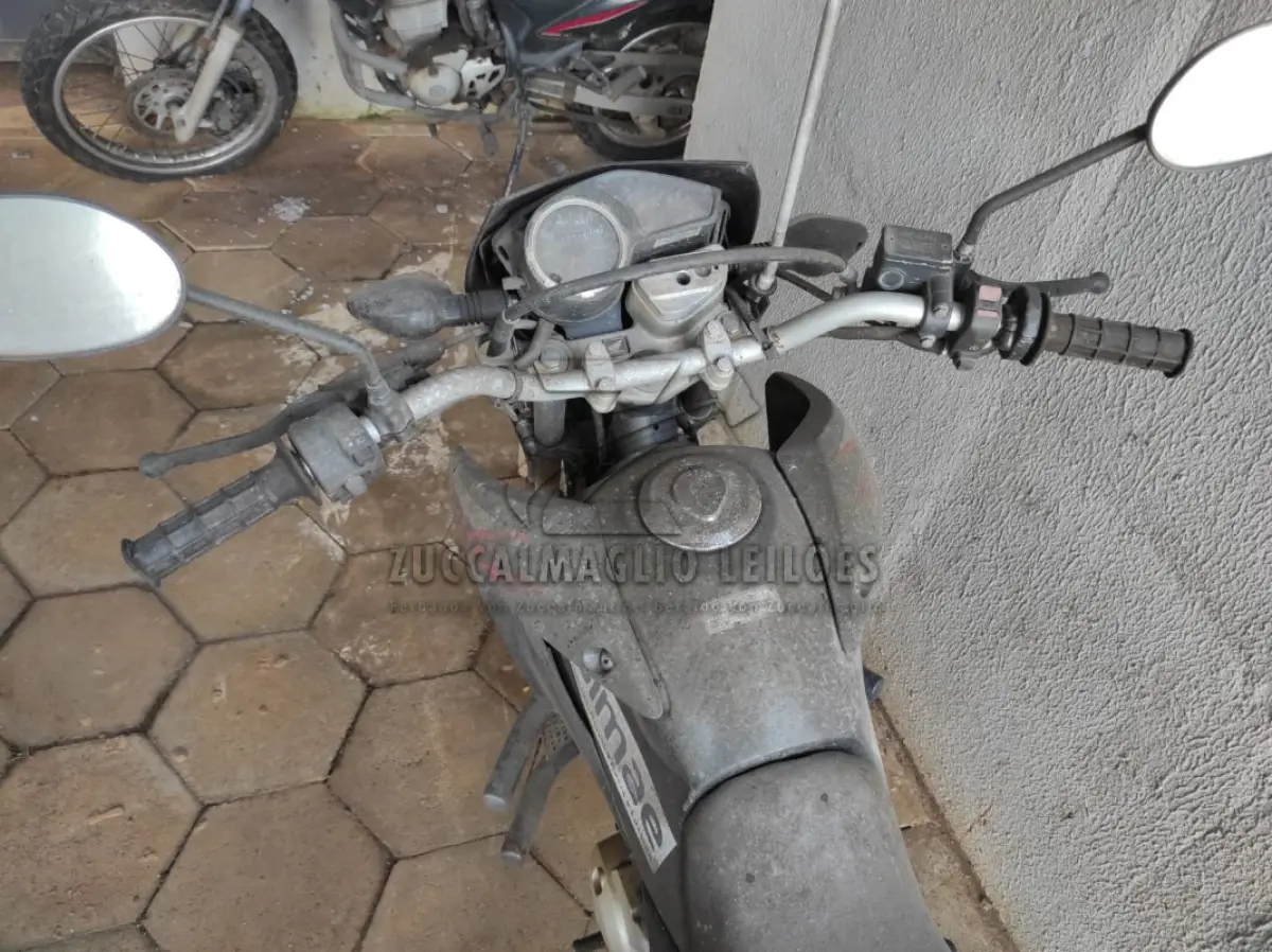 LOTE 009 - MOTO HONDA BROS MMD7692
