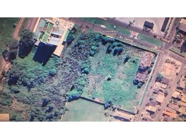 Excelente área na Avenida Central de Capão da Canoa , ao lado esquerdo de quem olhar de frente o Fórum Central de Capão da Canoa- área total de 10.122,30m2.