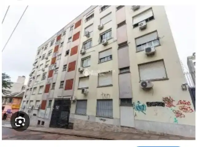 - apartamento 406 na Rua  General Bento Martins, 651,  Centro Histórico