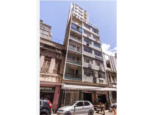 apartamento com 94,50m2, na Rua Marechal Floriano Peixoto, 501, apto 61, com 3 quartos, Centro Histórico. Condomínio Edifício Tocantins,  O condominio dará quitação do débito condominial se a arrematação não quitar a  dívida .