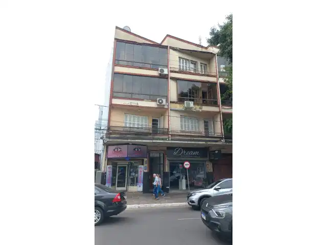 Leilão  Apartamento na Avenida Protásio ALves nr. 644/19, bloco b