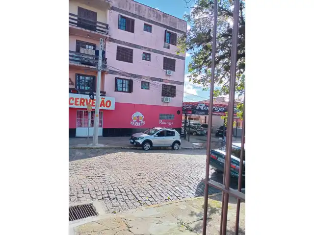 sala comercial na Rua Bento Gonçalves, 707, Terreo com 107,76n2,  Cachoeira do Su