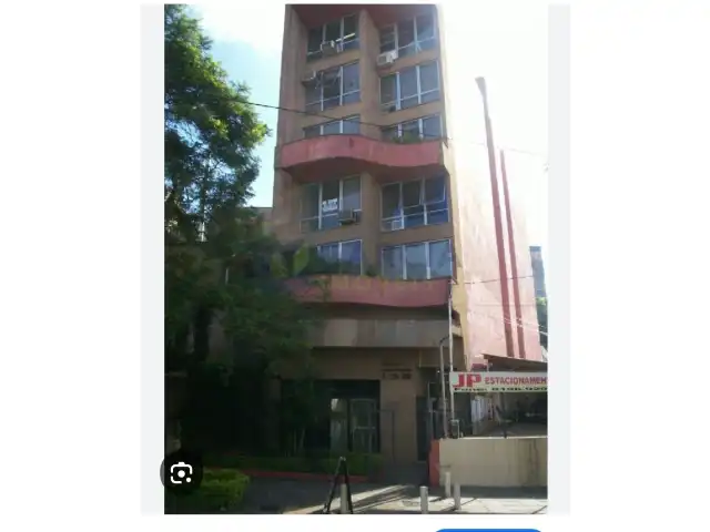 sala comercial desocupada na Avenida Ijui56, sala 604