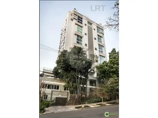 excelente Duplex ,702, na Rua Cabral nr. 764, localizado 6 e 7 andar, com 239,42m2 total e 148,04m2, privativos com o box de estacionamento duplo nr. 10,  e box de estacionamento nr.9 le box de estscionamemnto 8 . são um total de 4 vagas d e garagem