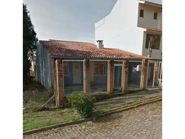 casa de alvenaria com 148, 31 m2, aproximadamente, na Rua Inés Vinhas, 55, Bairro Espirito Santo, Porto Alegre,. Tudo conforme matr´ciula nr. 29190 do RI da 3 Zona de POA