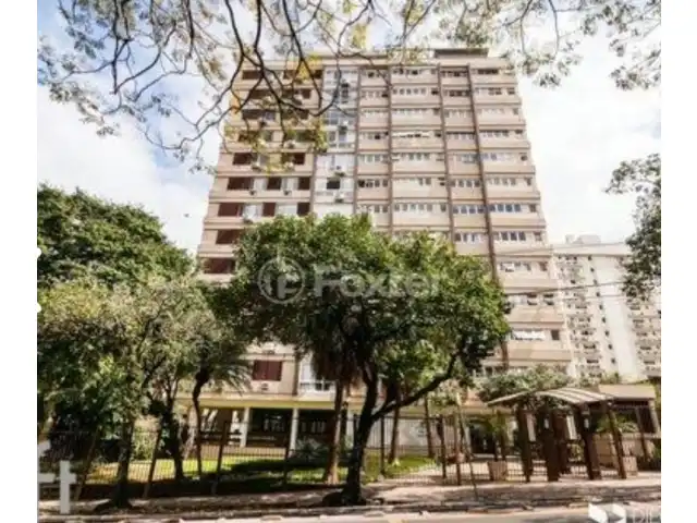 o apartamento nr. 603, e box de estacionamento nr. 15 e 16  na Avenida Nilo Peçanha, nr. 396, Porto Alegre