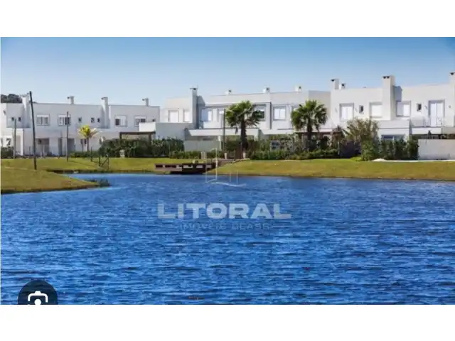 Um imovel, terreno com área total de 426,80m2, no Condominio Pátio Marbela, em Xangri-lá , casa 3, da quadra 1