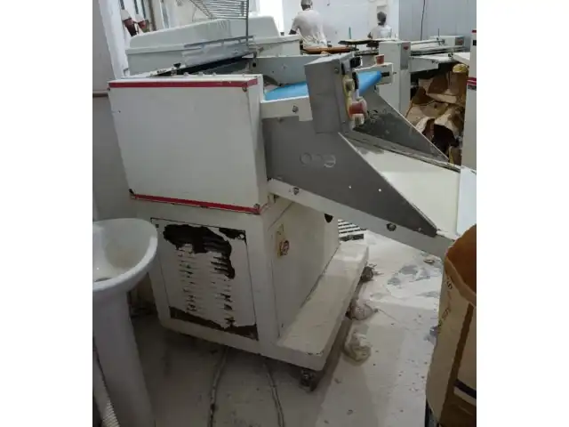 cilindro automático, Industrial, linha profissional, modelo ECO CL600, serie 1412, fabricado 2021, capacidade 23 a 25 kg, rolos 600mm, peso 210 kg, tensao 220 v,