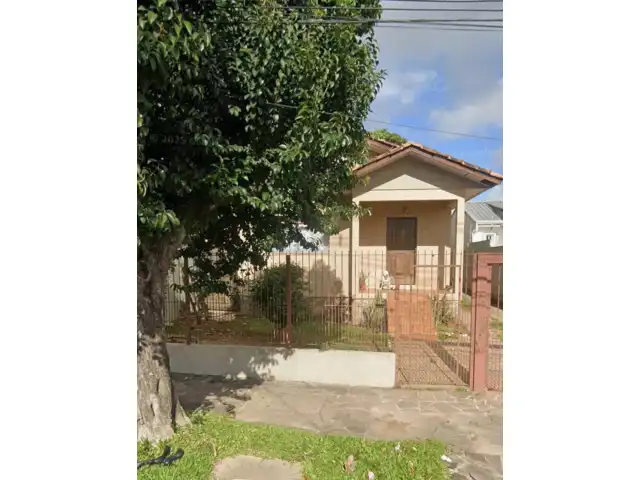 excelente casa na Rua Rudi Schaly, 180 com 100m2 aproximadamente, e 312m2 de terreno