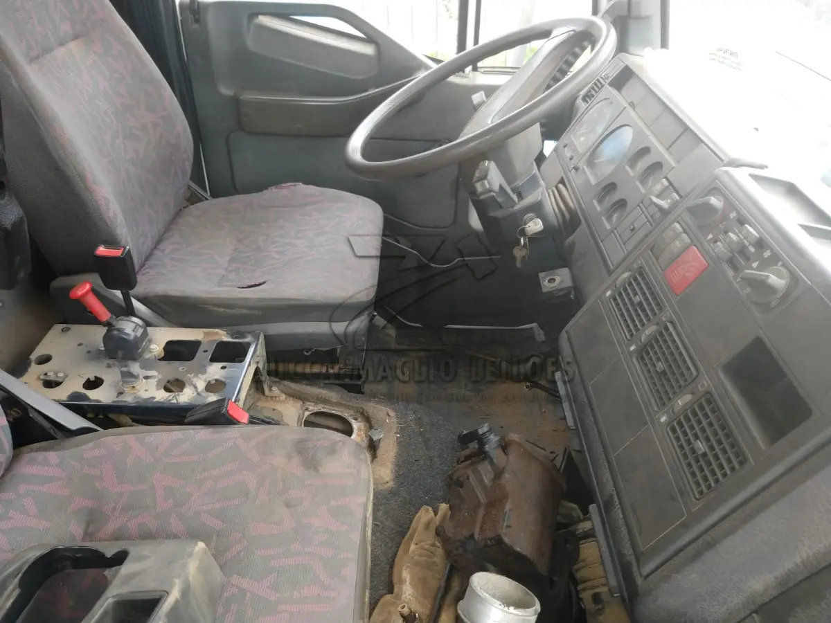 LOTE 020 - VEICULO CAMINHAO IVECO - IRP9516