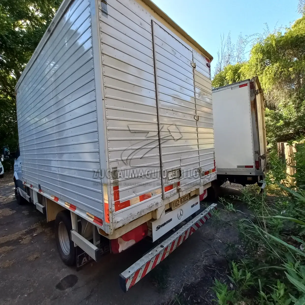 LOTE 014 - MERCEDES IUZ 8302
