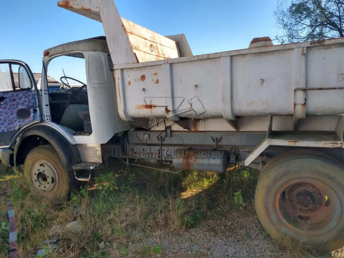 LOTE 021 - CAMINHAO MB IMK5323