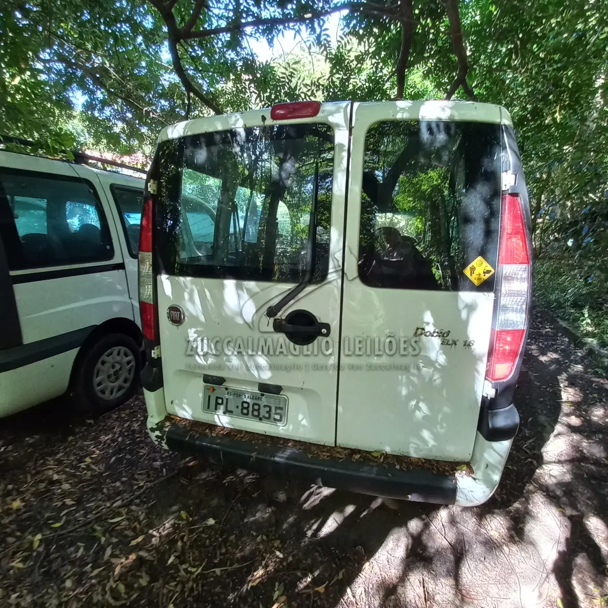 LOTE 001 - FIAT DOBLO IPL 8835