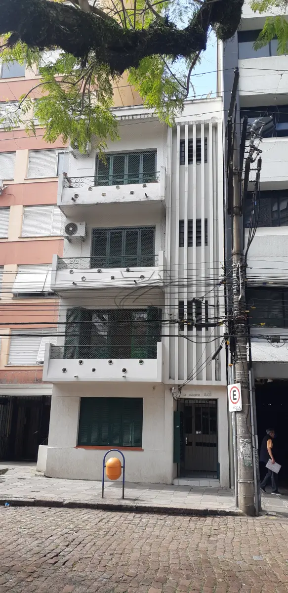 LOTE 001 - otimo apartamento desocupado