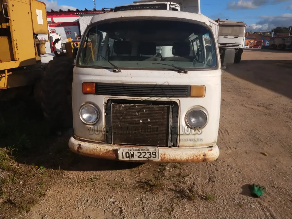 LOTE 017 - KOMBI IQW2239