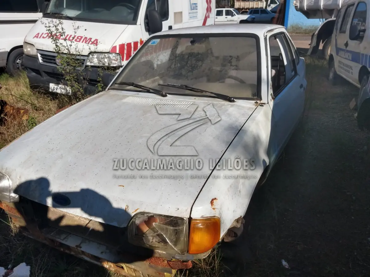 LOTE 015 - FORD ESCORT