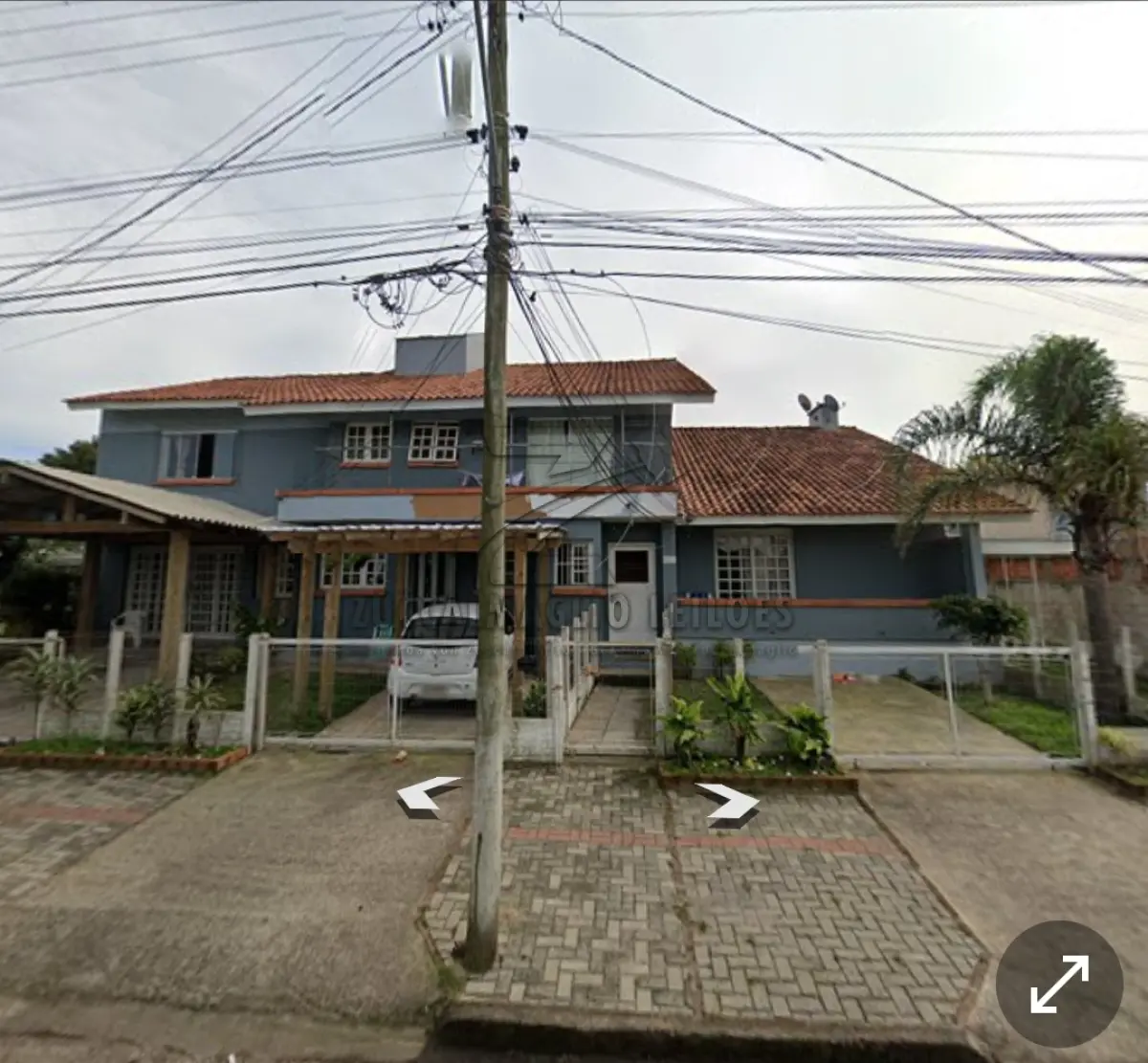 LOTE 001 - residência com dois pisos