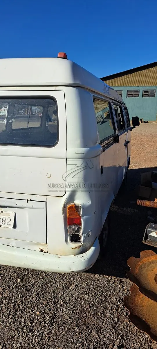 LOTE 014 - 01 VW KOMBI COR BRANCA, PLACA IJQ-3882, ANO 2001 RENAVAM 743412117  CHASSI 9BWGBO7X71T001351