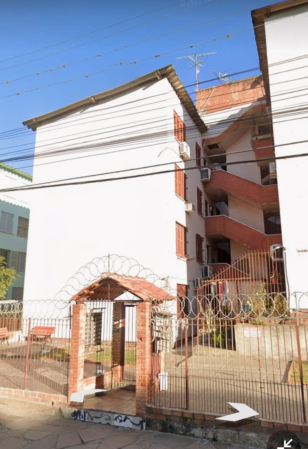 apartamento 207, do bloco Edificio Boa Vista , integrante do Conjunto Residencial Territorios, na rua Luiz Cesar Leal 85, no 1 andar com 47,12m2 total