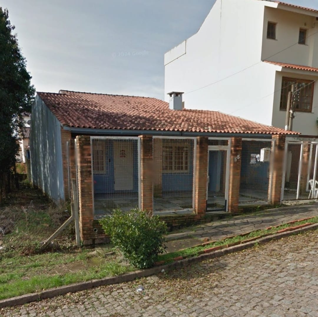 casa de alvenaria com 148, 31 m2, aproximadamente, na Rua Inés Vinhas, 55, Bairro Espirito Santo, Porto Alegre,. Tudo conforme matr´ciula nr. 29190 do RI da 3 Zona de POA