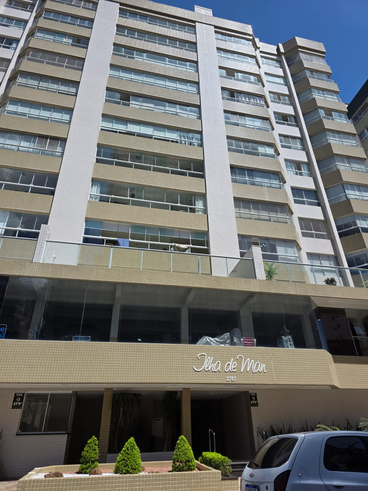 apartamento 906, do Condominio Ilhas Men, na Rua Moacir, 2787, Capao da Canoa, com 77,15m2 privativos