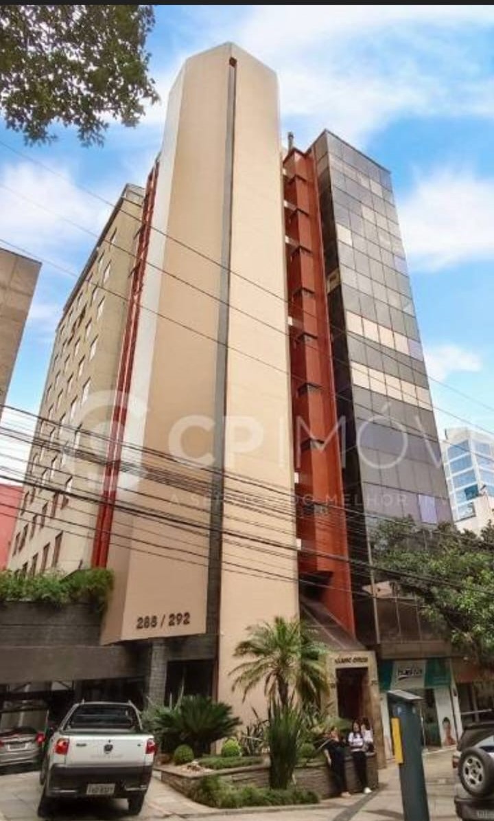 uma sala comercial, em bairro nobre, na Rua Dr. Florêncio Ygartua, nr. 288, conjunto 801, com 33,01 m2