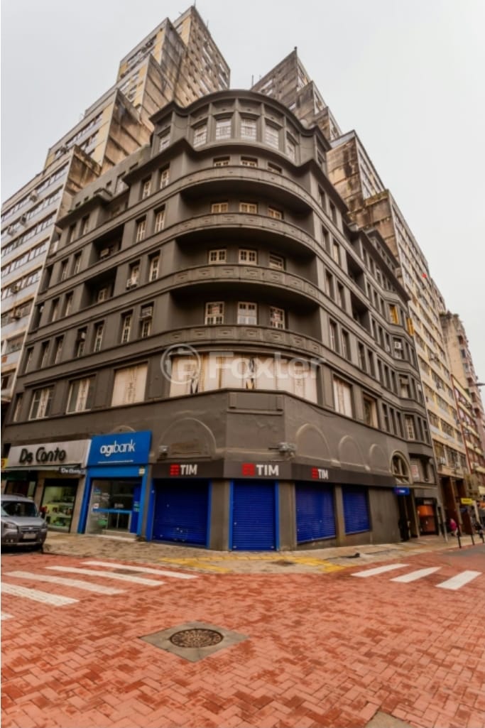 sala comercial no Condominio Rosário, na Rua Vigário José Inácio nr. 433 sala 202, com 62,00m2 privativos