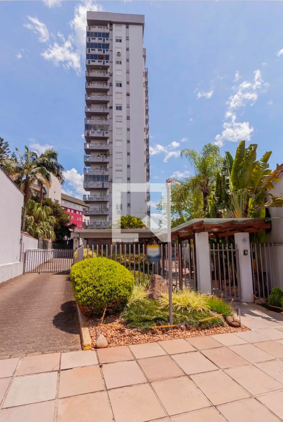 apartamento nr. 1404, do Condominio Ibiza sob o nr. 160 da Rua Jose´de Alencar , 10 andar, de frente  com área real total de 127,93m2 e privativo de 91,43m2, tudo conforme matrícula nr. 57955 do Registro de Imóveis de Novo Hamburgo