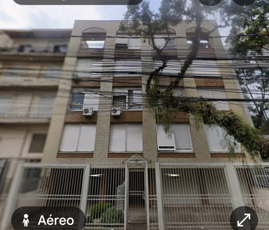 apartamento na Rua Ramiro Barcelos, nr. 1876, apto 202, segundon andar, com 62,25m2, Matricula nr. 23.242 do R I da 1 zona de Porto Alegre