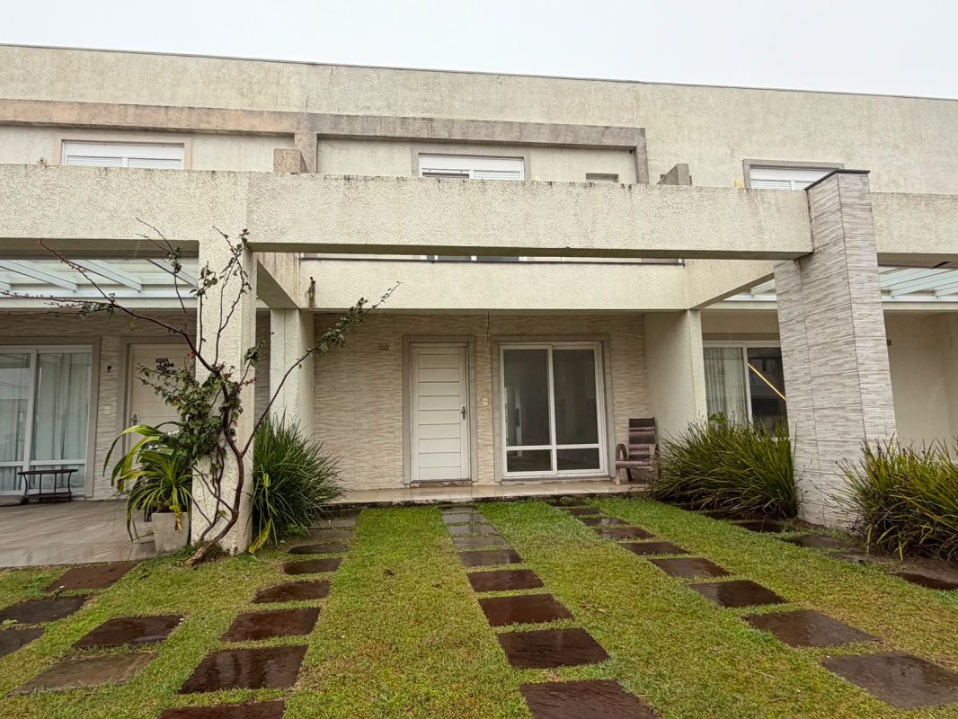 Imagem do imóvel Casa De Condominio No Pátio Marbella, Nr. 11, Com 195,13m2. Com Vaga De Garagem . Xangri-la